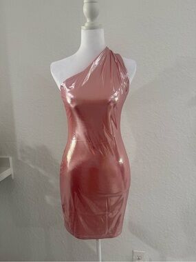 One-Shoulder Rose Pink Metallic Bodycon Dress